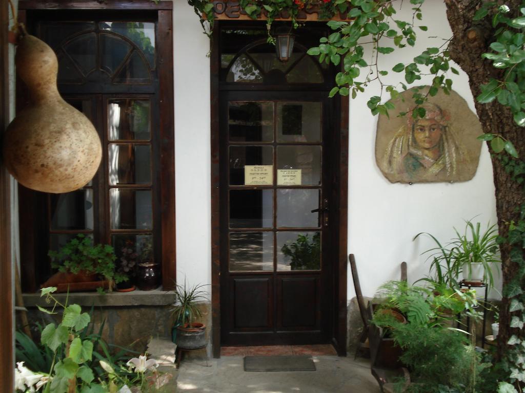 Oazis Family Hotel Łowecz Zewnętrze zdjęcie