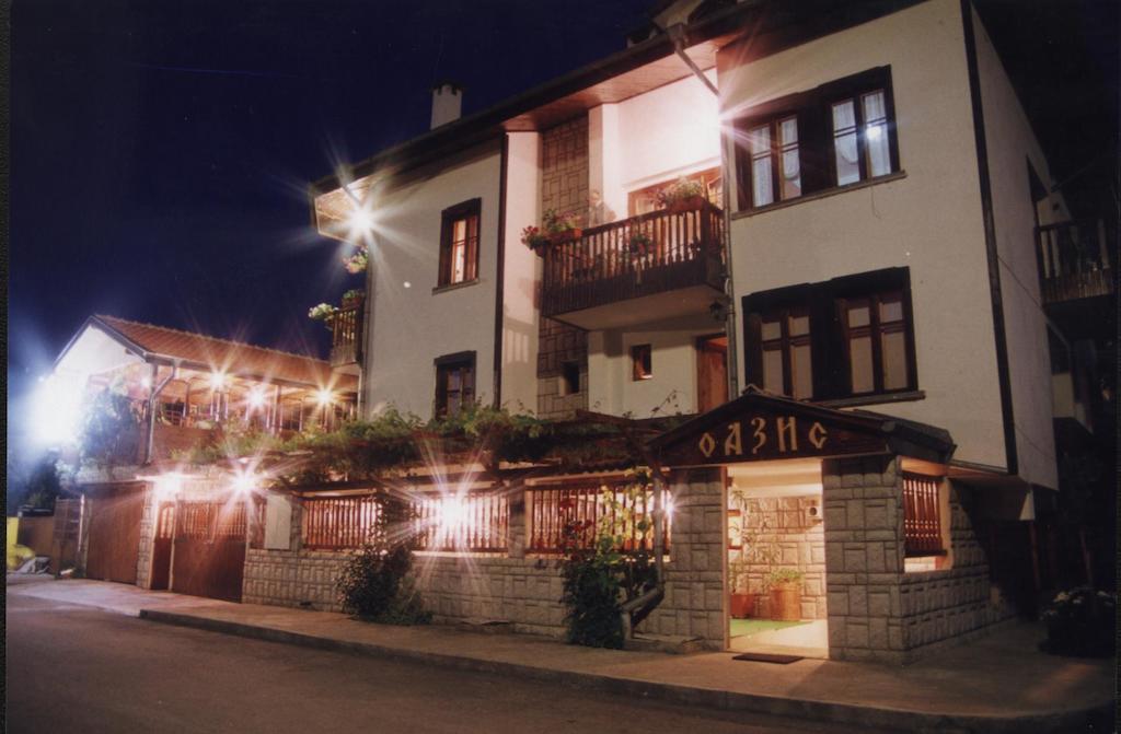 Oazis Family Hotel Łowecz Zewnętrze zdjęcie