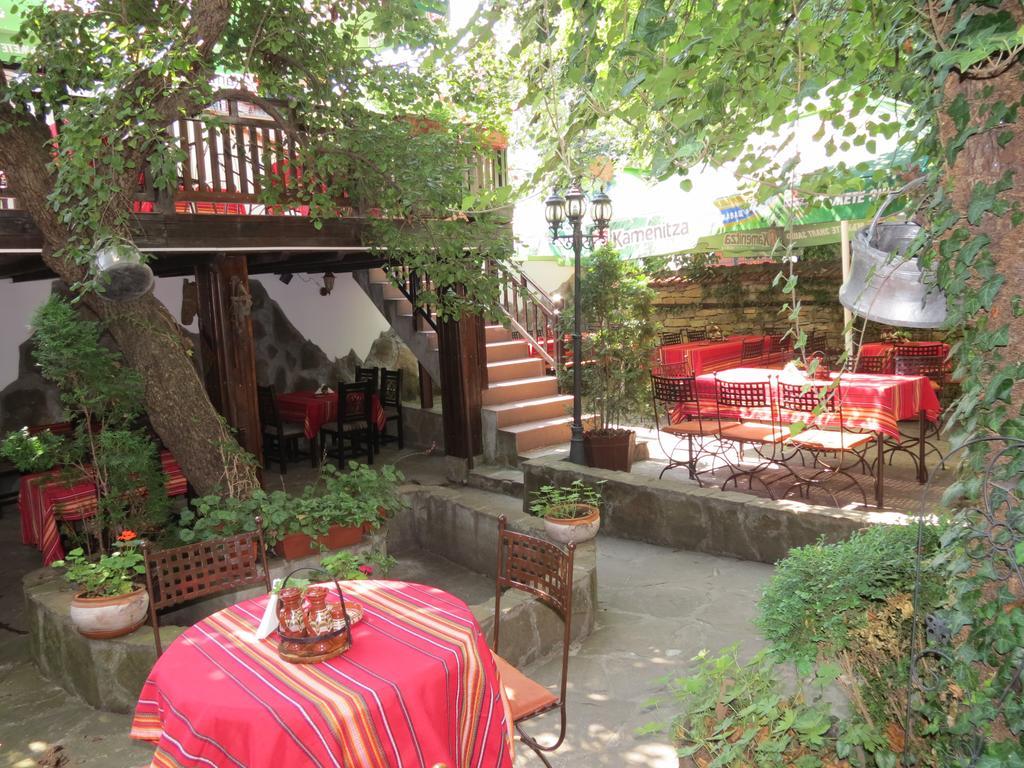 Oazis Family Hotel Łowecz Zewnętrze zdjęcie
