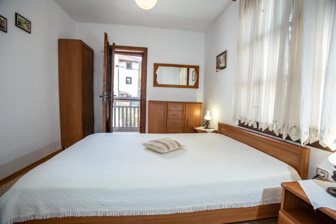 Oazis Family Hotel Łowecz Zewnętrze zdjęcie