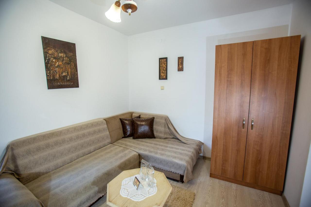 Oazis Family Hotel Łowecz Zewnętrze zdjęcie